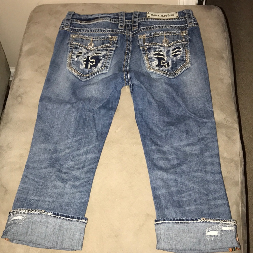 Size 31 women’s Rock Revival Bella Capri